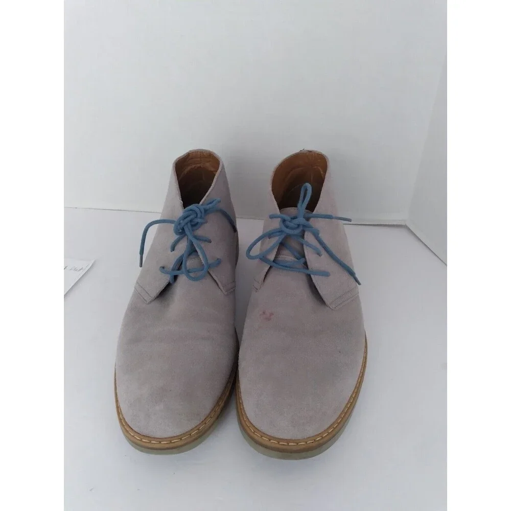 Casual Suede‎ Desert Chukka Boots with Blue Laces Light Gray Ankle Boots